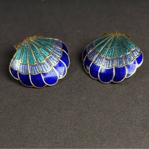 Vintage 1988 AVON Cloisonne Clam Shell Stud Earrings Blue Green